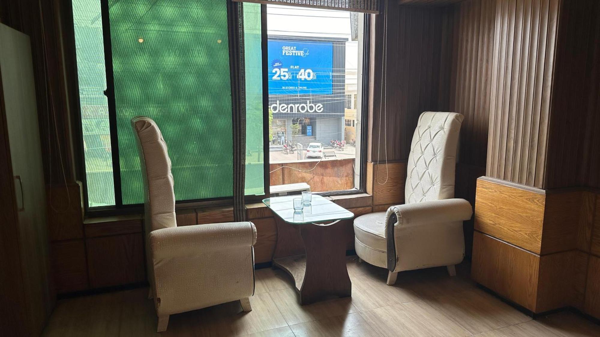 רוואלפינדי Baoo Jee Hotel Islamabad מראה חיצוני תמונה
