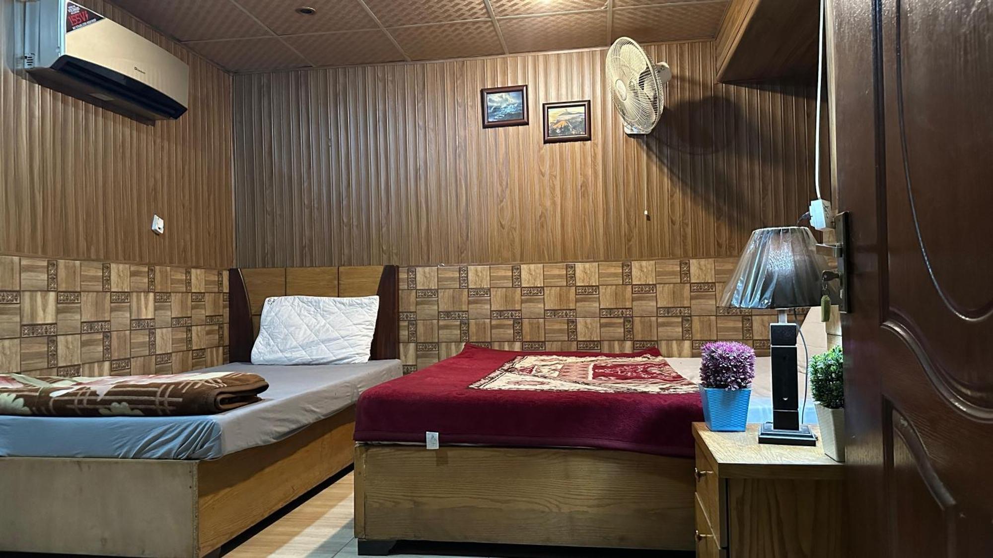 רוואלפינדי Baoo Jee Hotel Islamabad מראה חיצוני תמונה