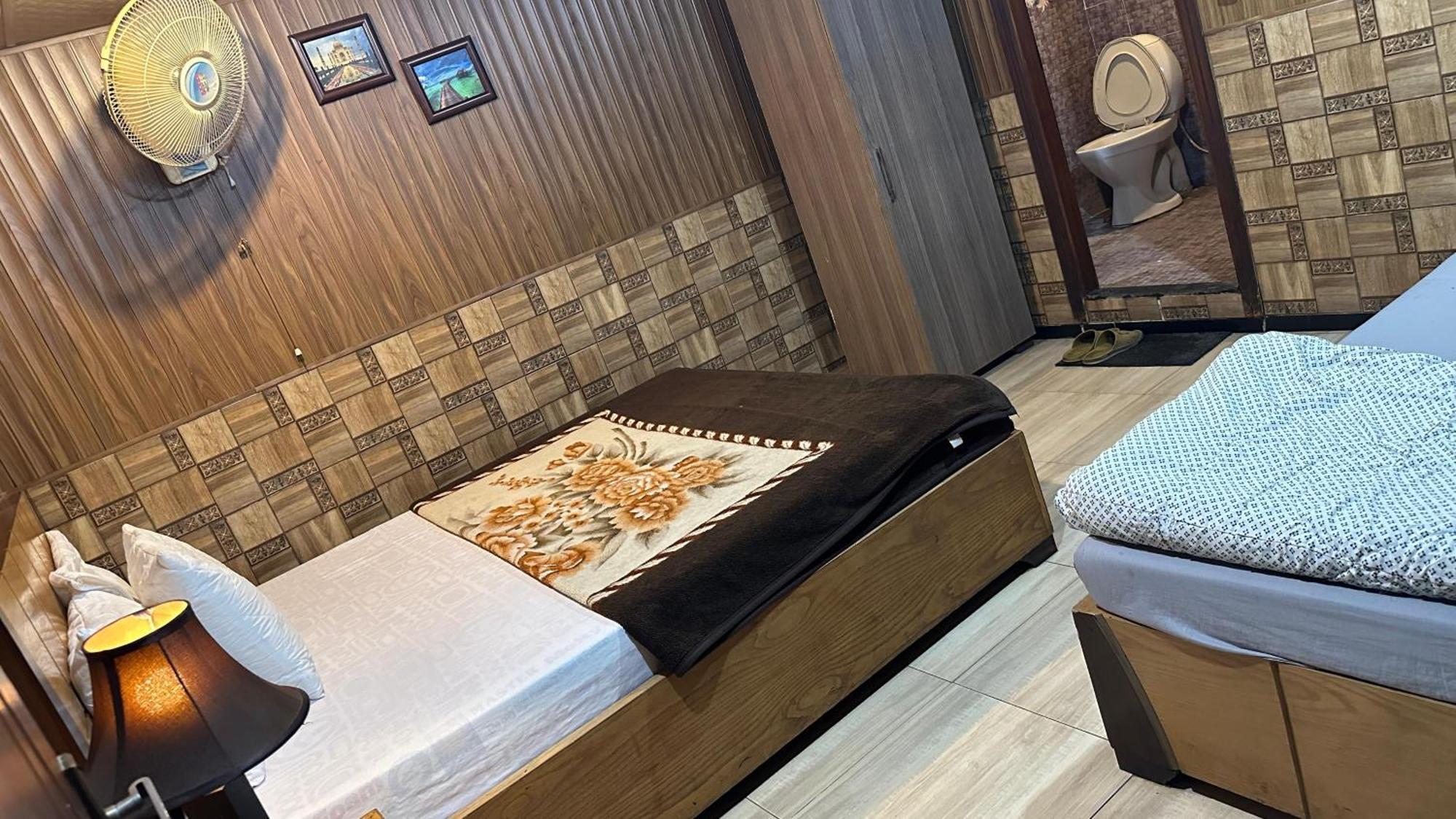 רוואלפינדי Baoo Jee Hotel Islamabad מראה חיצוני תמונה