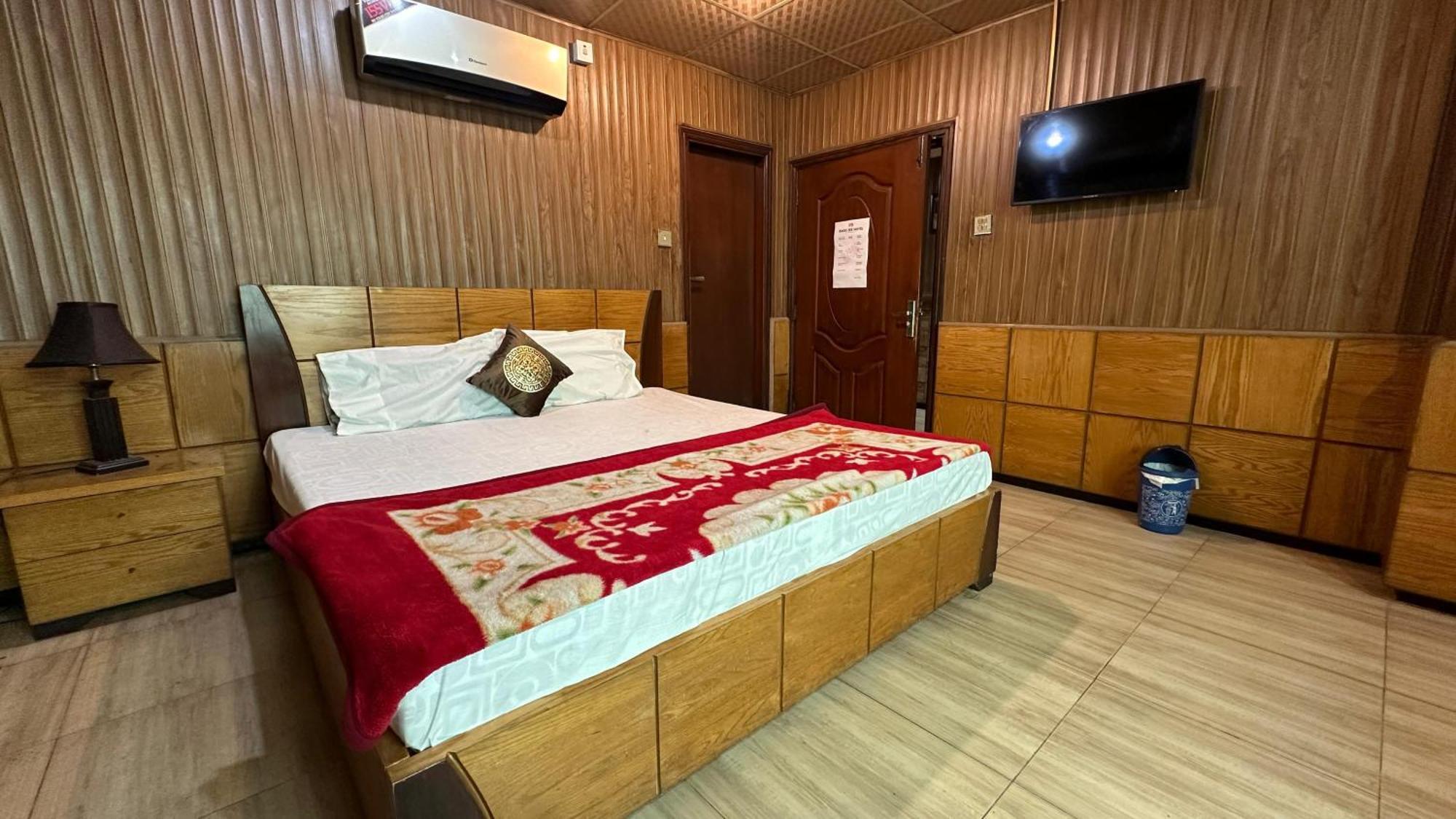 רוואלפינדי Baoo Jee Hotel Islamabad מראה חיצוני תמונה