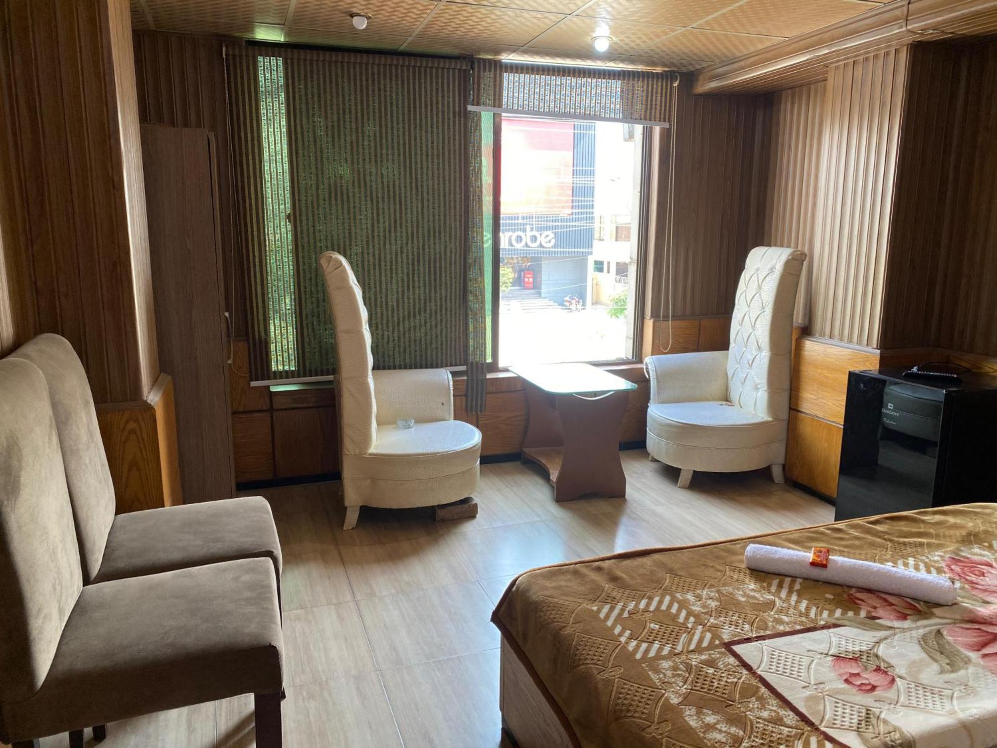 רוואלפינדי Baoo Jee Hotel Islamabad מראה חיצוני תמונה