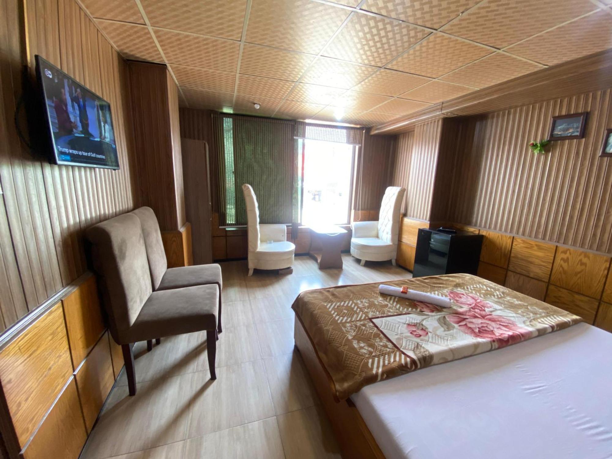 רוואלפינדי Baoo Jee Hotel Islamabad מראה חיצוני תמונה