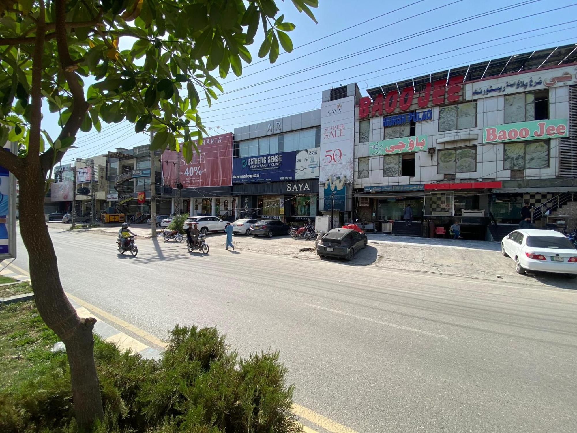 רוואלפינדי Baoo Jee Hotel Islamabad מראה חיצוני תמונה